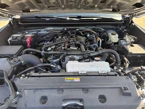 Certified 2025 Toyota Tacoma SR5 AWD/4WD image 13