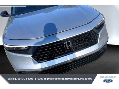 Used 2025 Honda Accord SE image 24