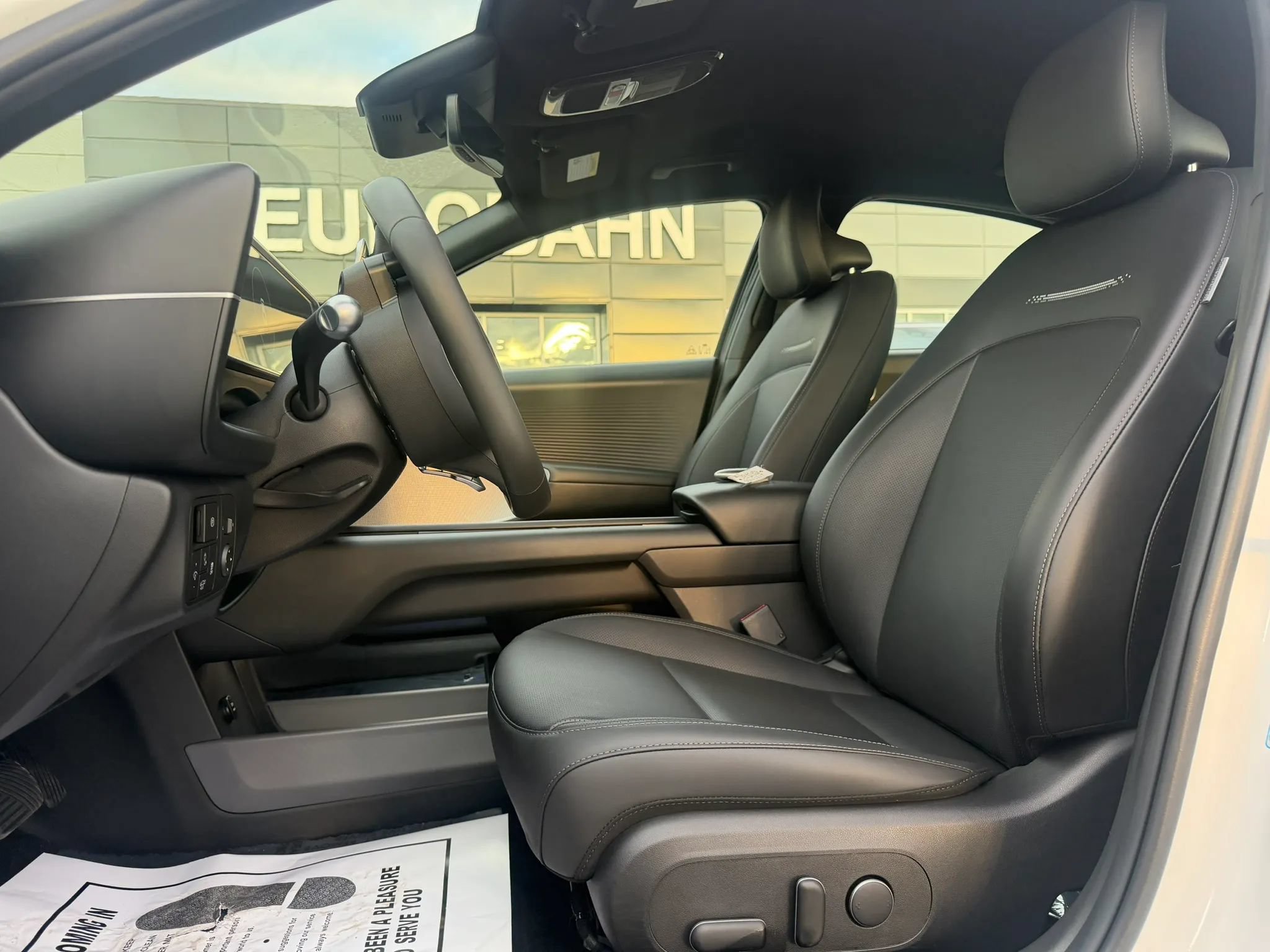 Used 2023 Hyundai Ioniq 6 SEL RWD image 7