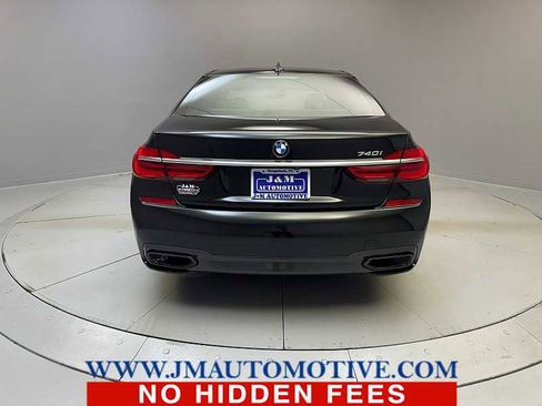 Used 2019 BMW 740i image 4