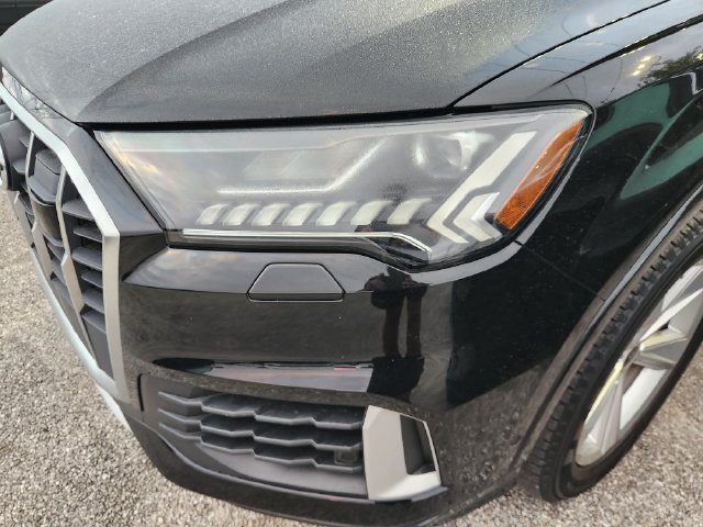 Used 2023 Audi Q7 2.0T Premium Plus w/ Premium Plus Package AWD/4WD image 6