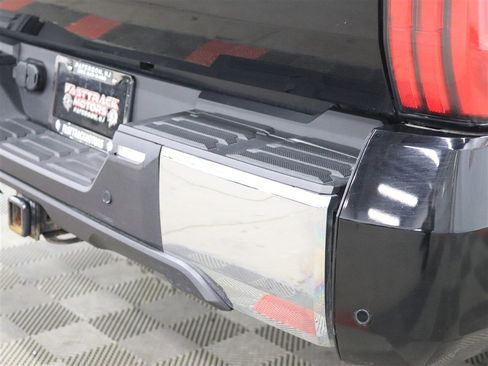Used 2022 Toyota Tundra 1794 Edition w/ Advanced Package AWD/4WD image 10