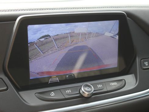 Used 2019 Chevrolet Blazer LT image 16