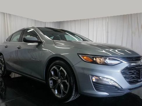 Used 2024 Chevrolet Malibu LT FWD image 2