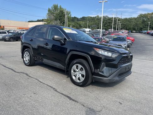 Used 2019 Toyota RAV4 LE w/ All Weather Liner Package AWD/4WD image 6