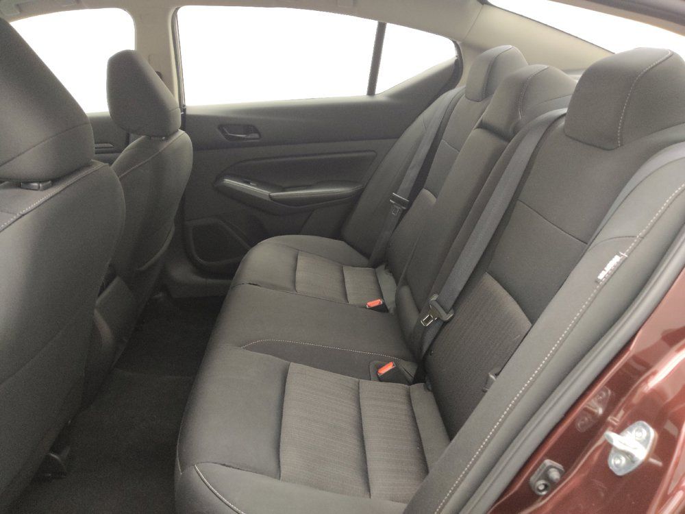 Used 2025 Nissan Altima 2.5 SV FWD image 18