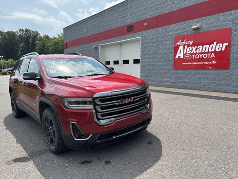 Used 2022 GMC Acadia AT4 w/ Technology Package AWD/4WD image 1