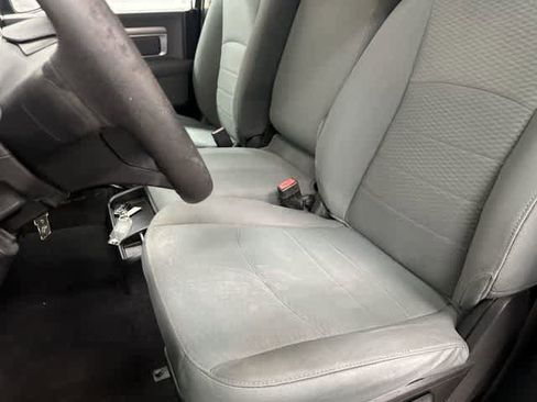 Used 2020 RAM 1500 Classic SLT AWD/4WD image 10