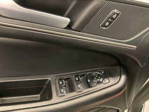 Used 2024 Ford Edge ST-Line AWD/4WD image 18