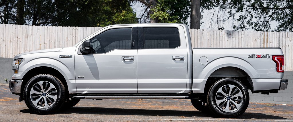 Used 2017 Ford F150 XLT w/ Equipment Group 302A Luxury AWD/4WD image 4