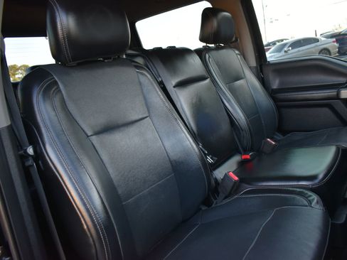 Used 2017 Ford F150 Lariat image 30