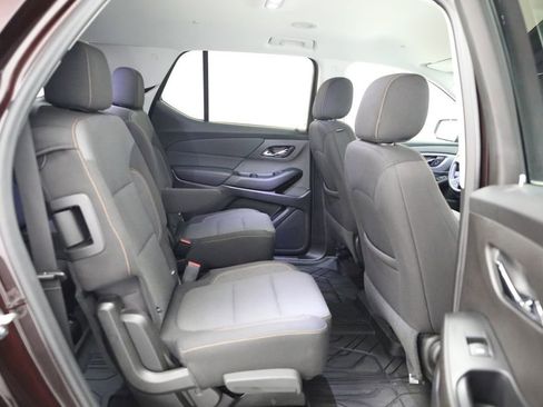 Certified 2021 Chevrolet Traverse LT w/ LPO, Floor Liner Package AWD/4WD image 11