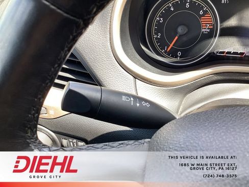 Used 2017 Jeep Cherokee Limited AWD/4WD image 30