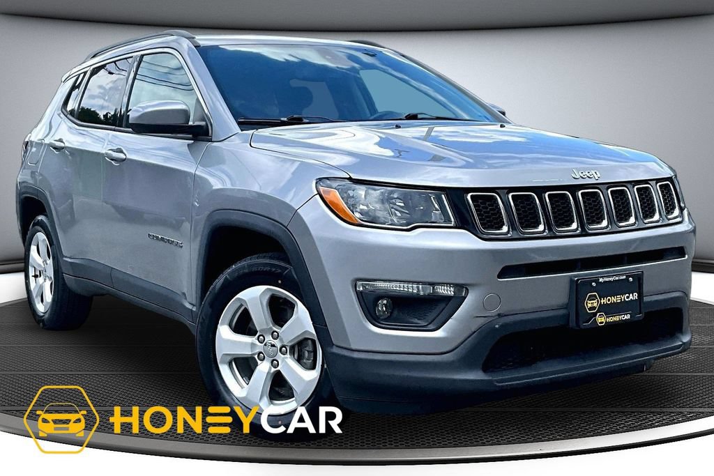 Used 2019 Jeep Compass Latitude w/ Cold Weather Group AWD/4WD image 1