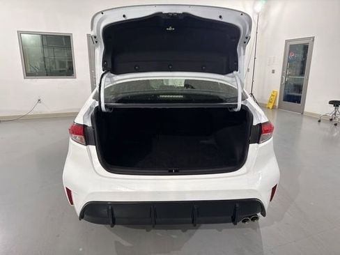 Used 2024 Toyota Corolla SE image 12