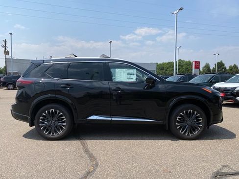 New 2026 Nissan Rogue Platinum w/ Platinum Premium Package AWD/4WD image 6