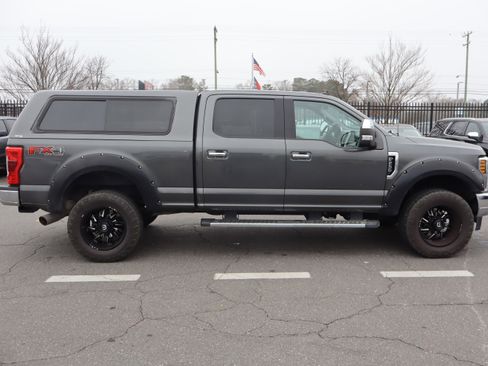 Used 2019 Ford F250 Lariat w/ Chrome Package image 22