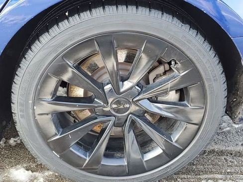 Used 2021 Tesla Model 3 Standard Range Plus image 35