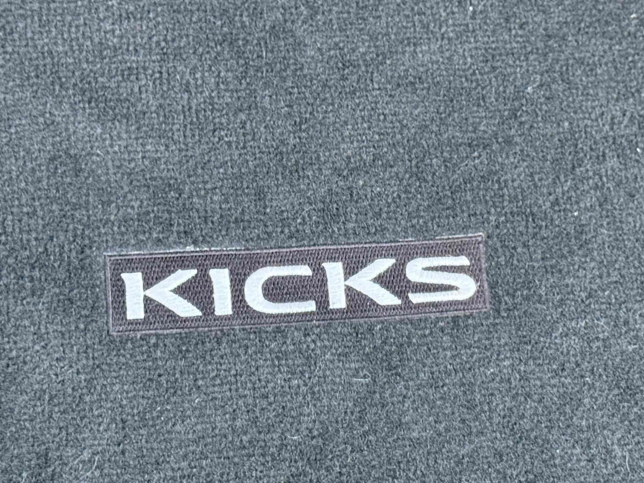 Used 2022 Nissan Kicks SV FWD image 65