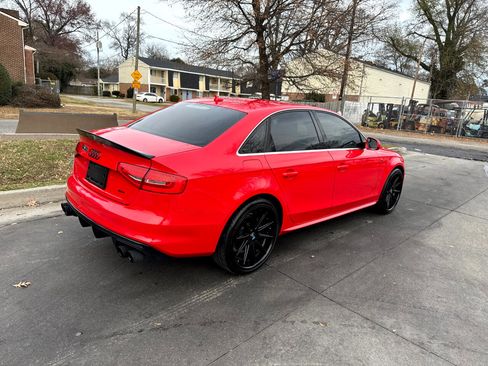Used 2016 Audi A4 2.0T Premium image 4