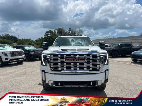New 2026 GMC Sierra 2500 Denali w/ Denali Reserve Package AWD/4WD image 3