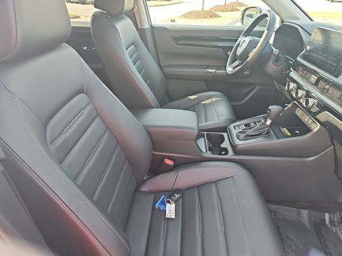 Used 2025 Honda CR-V EX-L image 10
