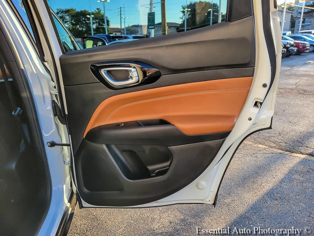 Certified 2025 Jeep Compass Limited AWD/4WD image 24