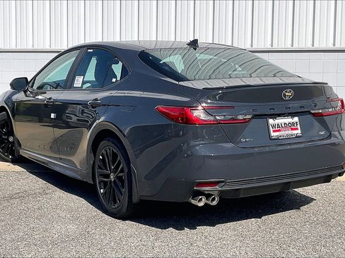 New 2026 Toyota Camry SE image 3