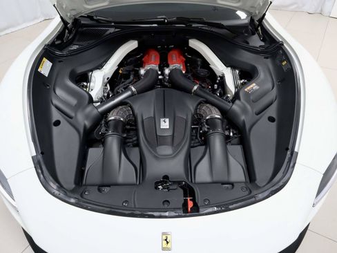 Certified 2023 Ferrari Roma RWD image 12