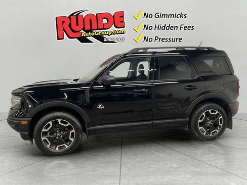 Used 2023 Ford Bronco Sport Outer Banks w/ Tech Package AWD/4WD image 2