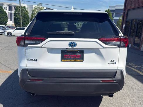 Used 2020 Toyota RAV4 LE AWD/4WD image 7