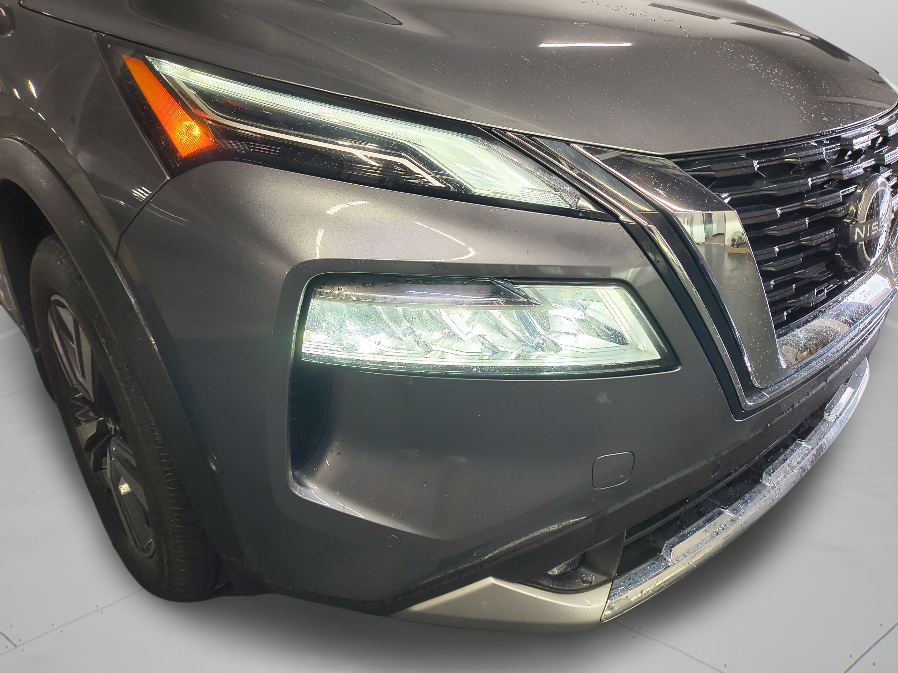 Certified 2023 Nissan Rogue Platinum w/ Platinum Premium Package FWD image 11