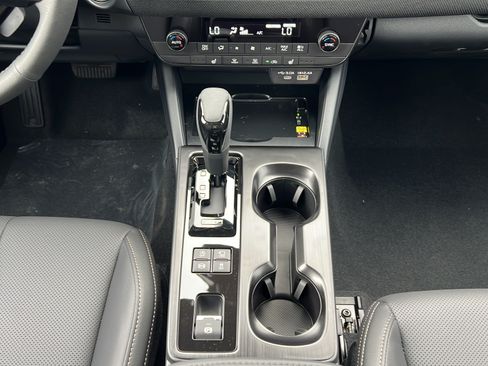 New 2026 Subaru Outback Limited XT AWD/4WD image 17