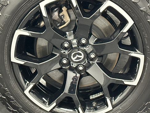 Certified 2025 MAZDA CX-50 Meridian Edition w/ Apex Package image 5