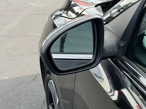 Used 2024 Nissan Sentra SV FWD image 11