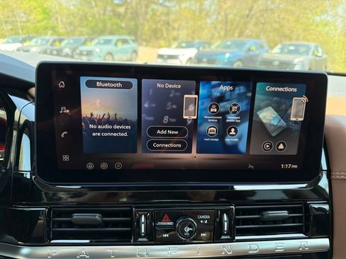New 2026 Nissan Pathfinder Platinum AWD/4WD image 10