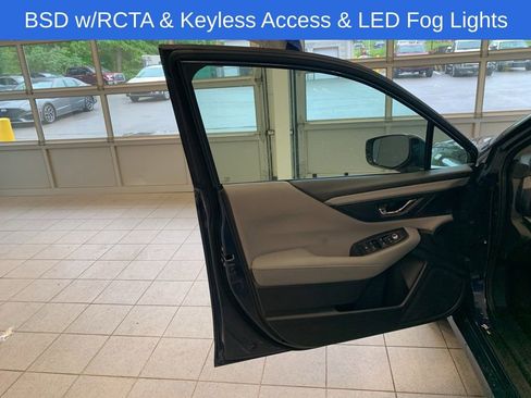 Used 2025 Subaru Legacy Premium AWD/4WD image 8