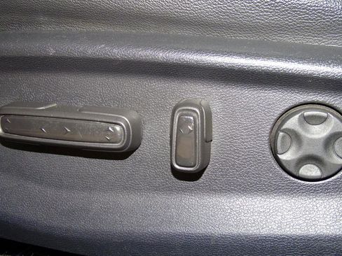 Used 2019 Honda Accord EX-L image 12