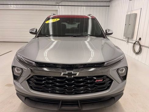 Used 2024 Chevrolet TrailBlazer RS w/ Driver Confidence Package AWD/4WD image 2