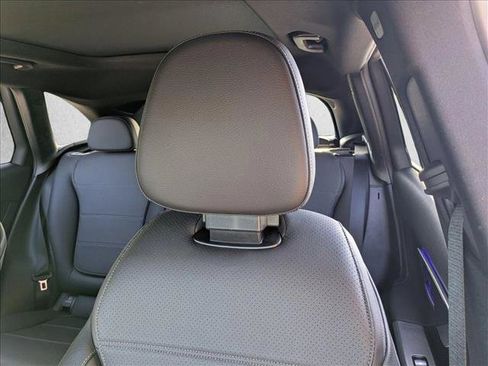 Certified 2025 Mercedes-Benz GLC 300 image 13