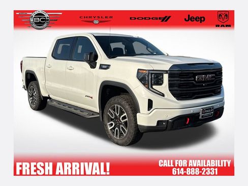 Used 2024 GMC Sierra 1500 AT4 w/ Technology Package AWD/4WD image 1