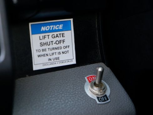 Used 2020 Ford F550 2WD Crew Cab Super Duty w/ XLT Value Package image 33