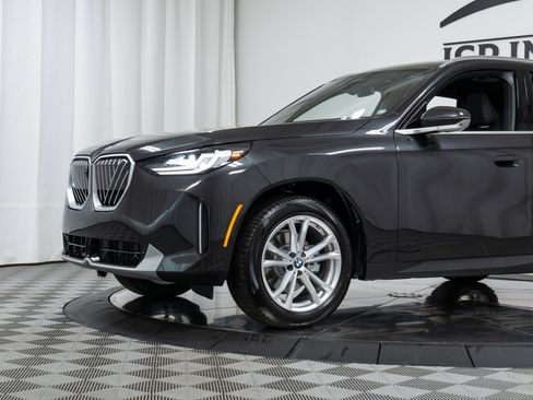 Used 2025 BMW X3 xDrive30i w/ Premium Package image 25