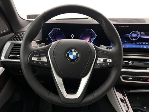 Used 2026 BMW X5 xDrive40i w/ Premium Package AWD/4WD image 19