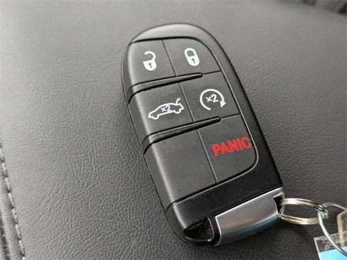 Certified 2022 Dodge Challenger R/T Scat Pack image 31