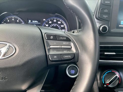 Used 2020 Hyundai Kona SEL FWD image 25