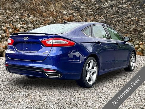 Used 2016 Ford Fusion SE FWD image 2