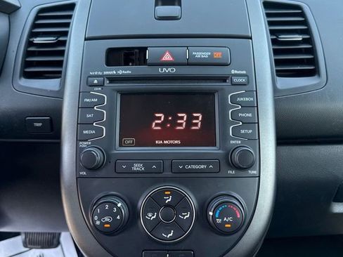 Used 2012 Kia Soul + w/ Audio Pkg image 21
