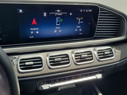 Used 2026 Mercedes-Benz GLS 450 4MATIC image 13