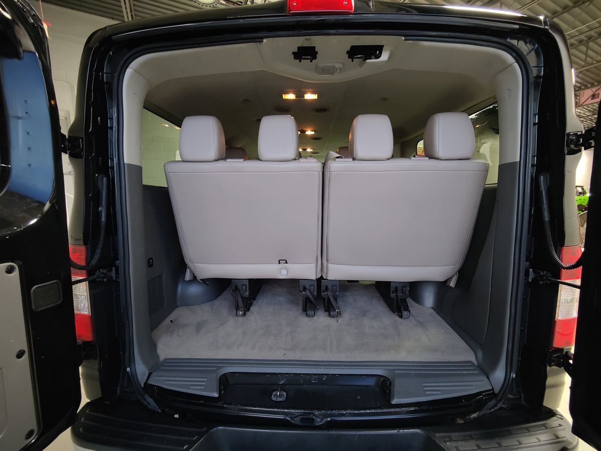 Used 2015 Nissan NV 3500 SL w/ Technology Package RWD image 9